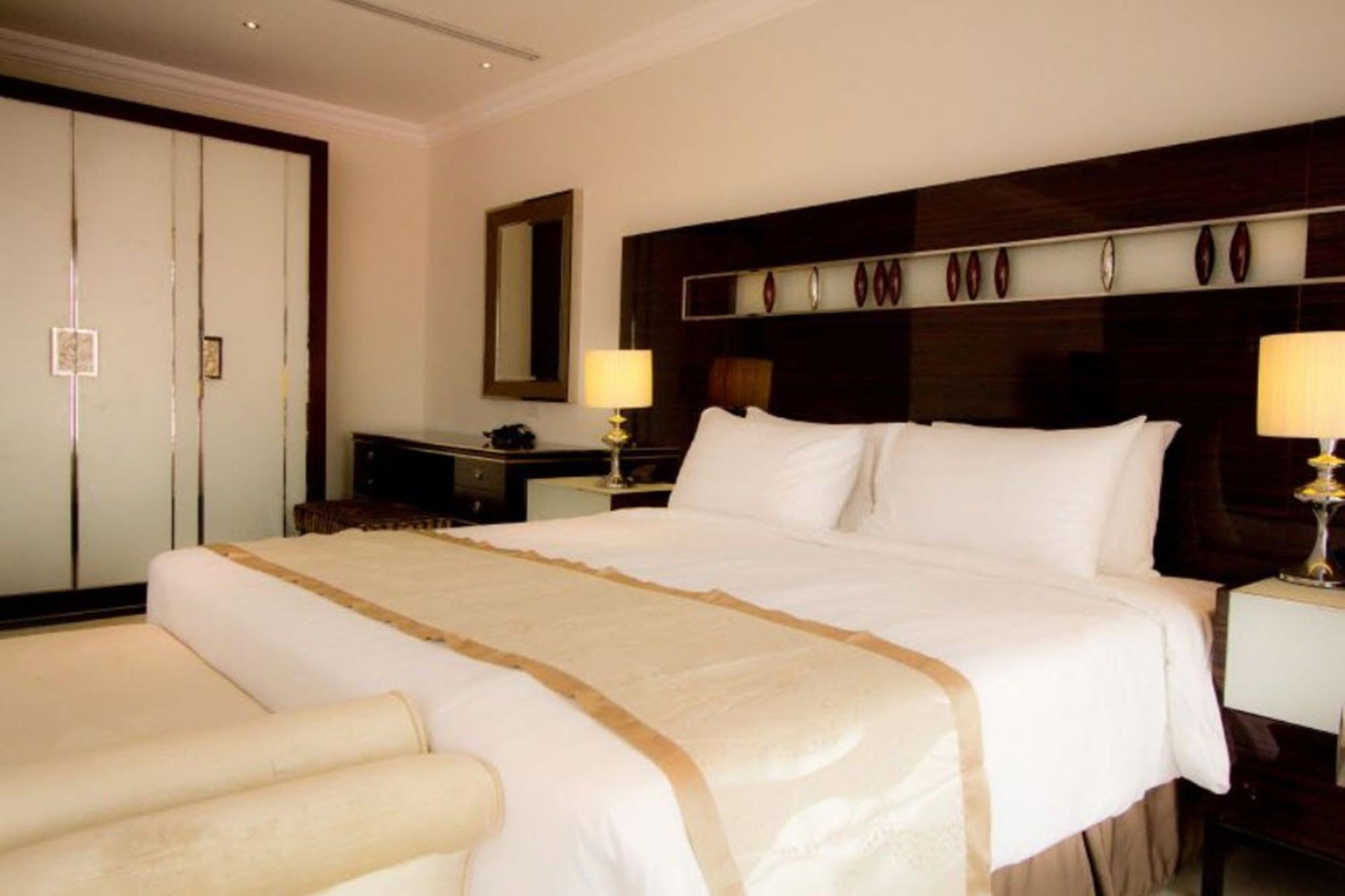 Lk Royal Wing Hotel Pattaya Exterior foto