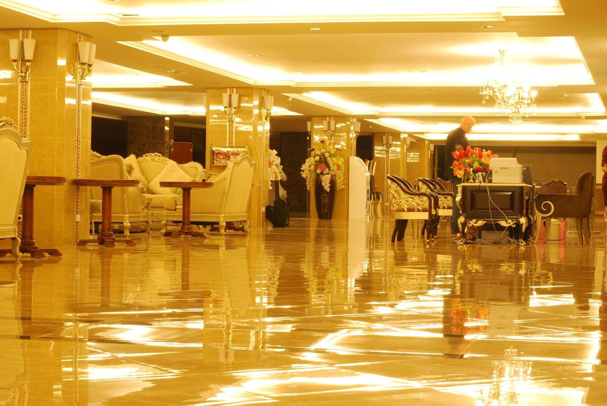 Lk Royal Wing Hotel Pattaya Exterior foto