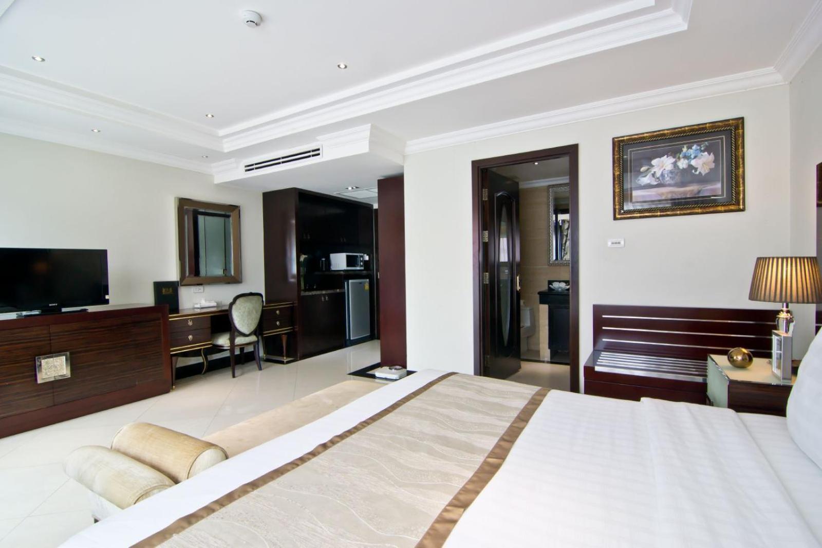 Lk Royal Wing Hotel Pattaya Exterior foto