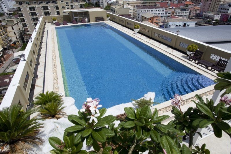 Lk Royal Wing Hotel Pattaya Exterior foto