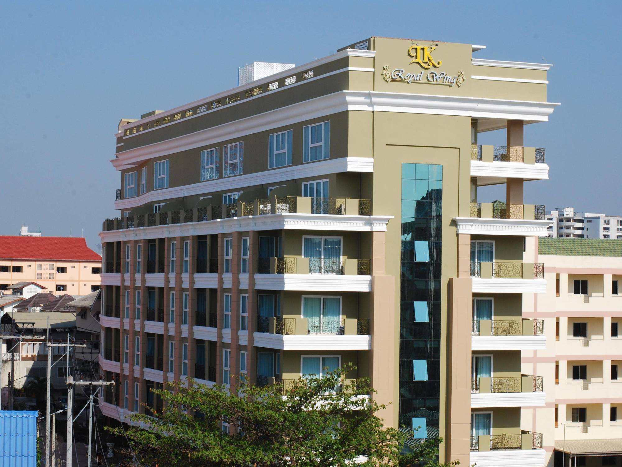 Lk Royal Wing Hotel Pattaya Exterior foto